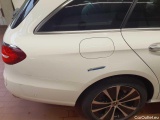  Mercedes  E-Klasse 300 de T 9G-TRONIC Avantgarde Automatic Diesel/Electric  83 #29