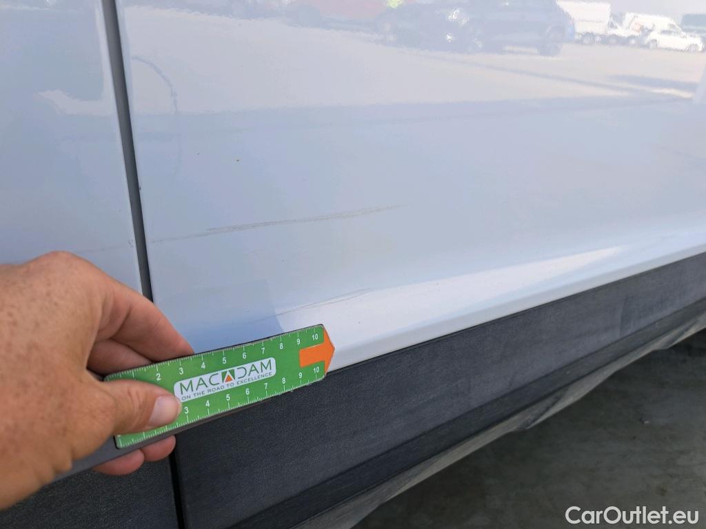  Hyundai  Konna HYUNDAI Kona / 2017 / 5P / todoterreno 1.6 GDI HEV Klass DT #18