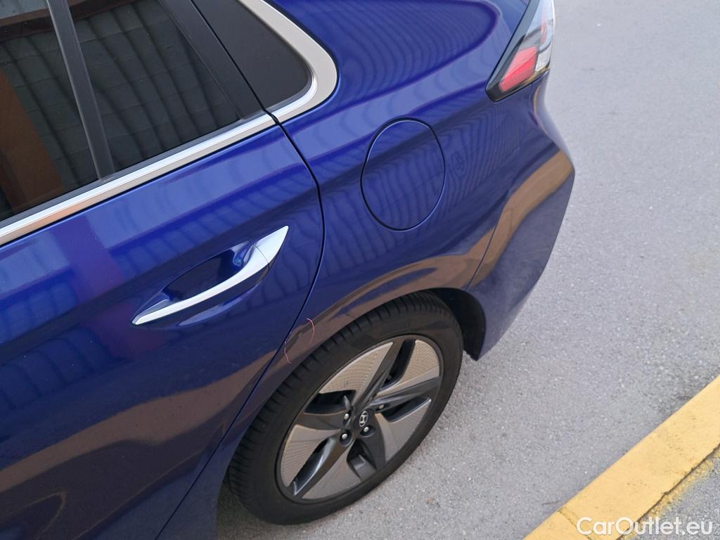  Hyundai   Ioniq HYUNDAI / 2019 / 5P / berlina con portón 1.6 GDI HEV Tecno DT #7