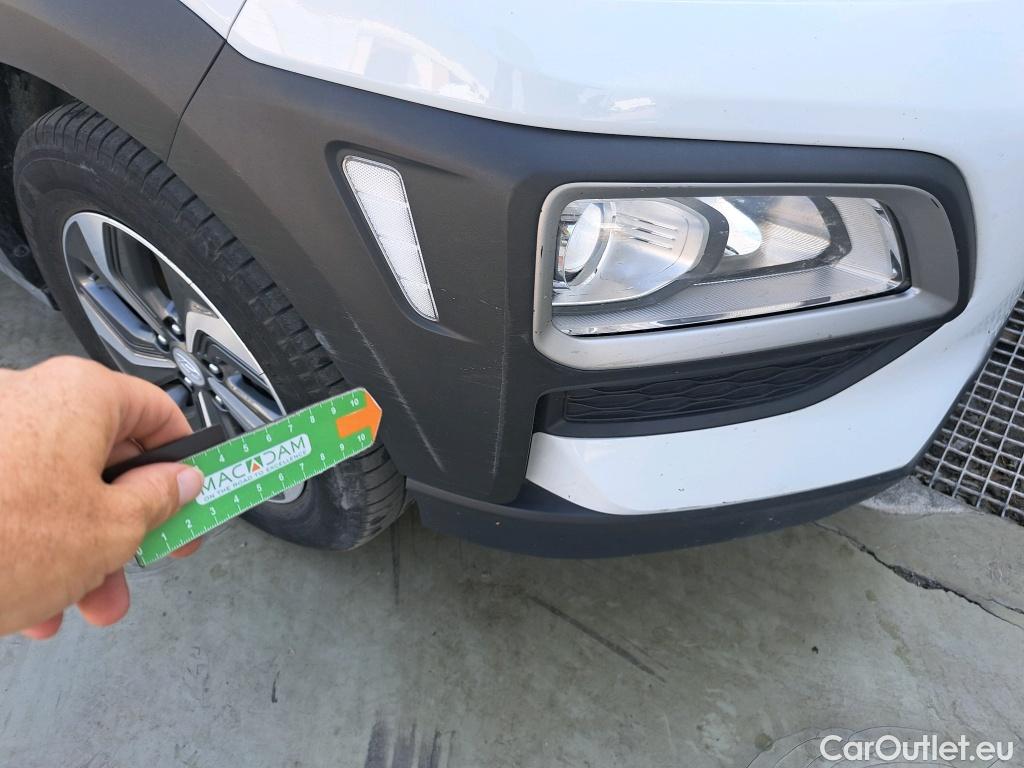  Hyundai  Konna HYUNDAI Kona / 2017 / 5P / todoterreno 1.6 GDI HEV Klass DT #3