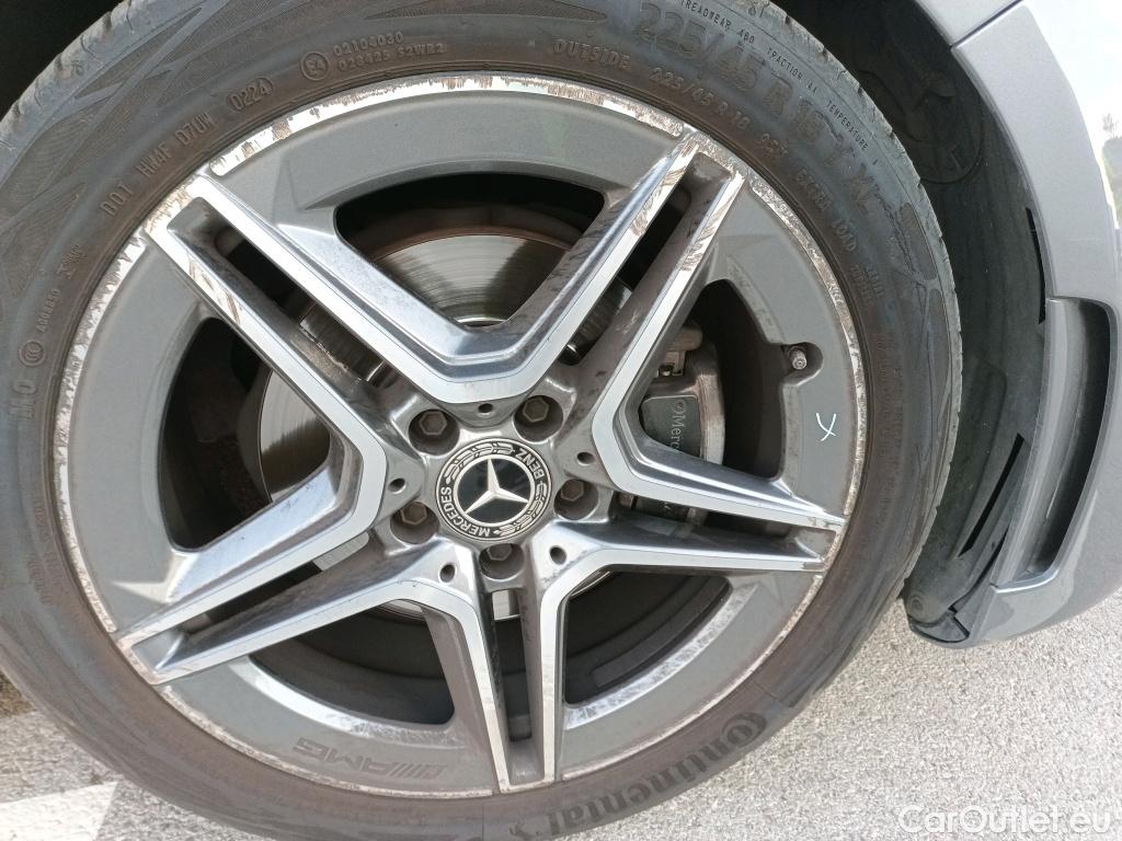  Mercedes  A-Klasse Clase A A 180 (177.084)Premium-Pack 1.3 AMG Line 135CV AT7 E6dT #7
