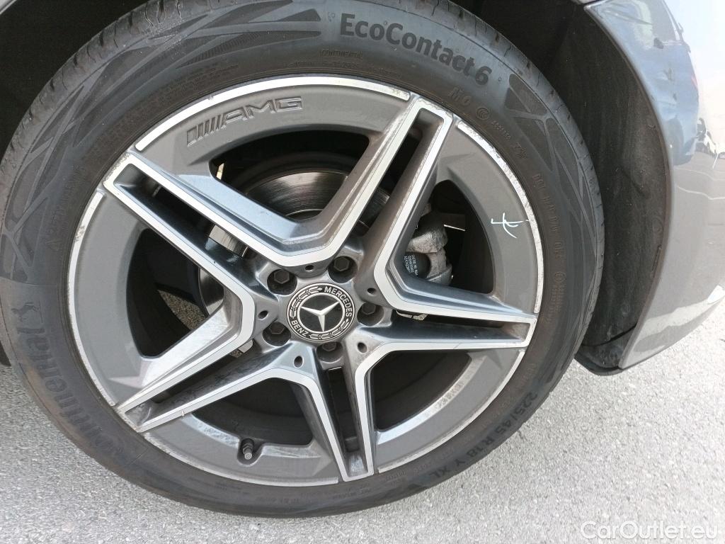 Mercedes  A-Klasse Clase A A 180 (177.084)Premium-Pack 1.3 AMG Line 135CV AT7 E6dT #3