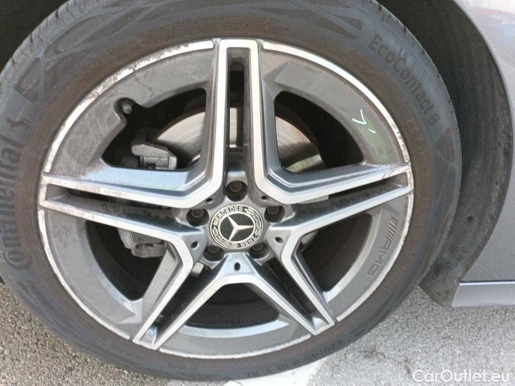  Mercedes  A-Klasse Clase A A 180 (177.084)Premium-Pack 1.3 AMG Line 135CV AT7 E6dT #1