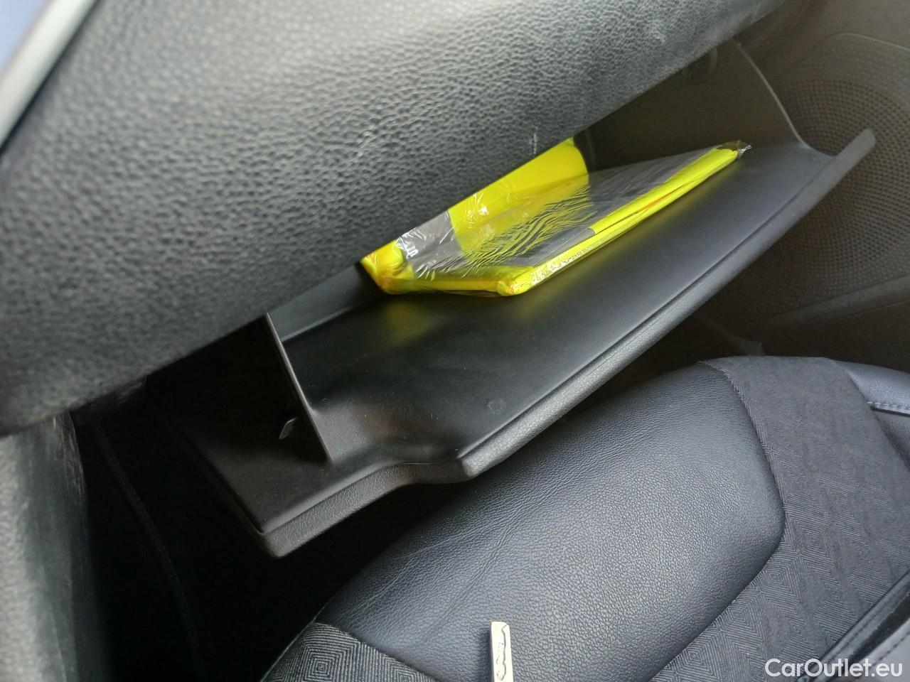  KIA  Niro  Drive 1.6 105CV AT6 E6dT #1