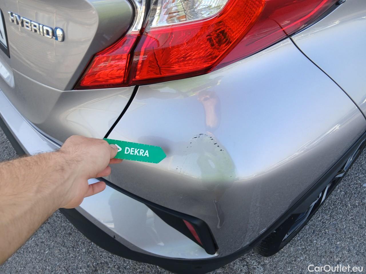 Toyota  C-HR TOYOTA  / 2016 / 5P / todoterreno 1.8 125H Advance (CX) #23
