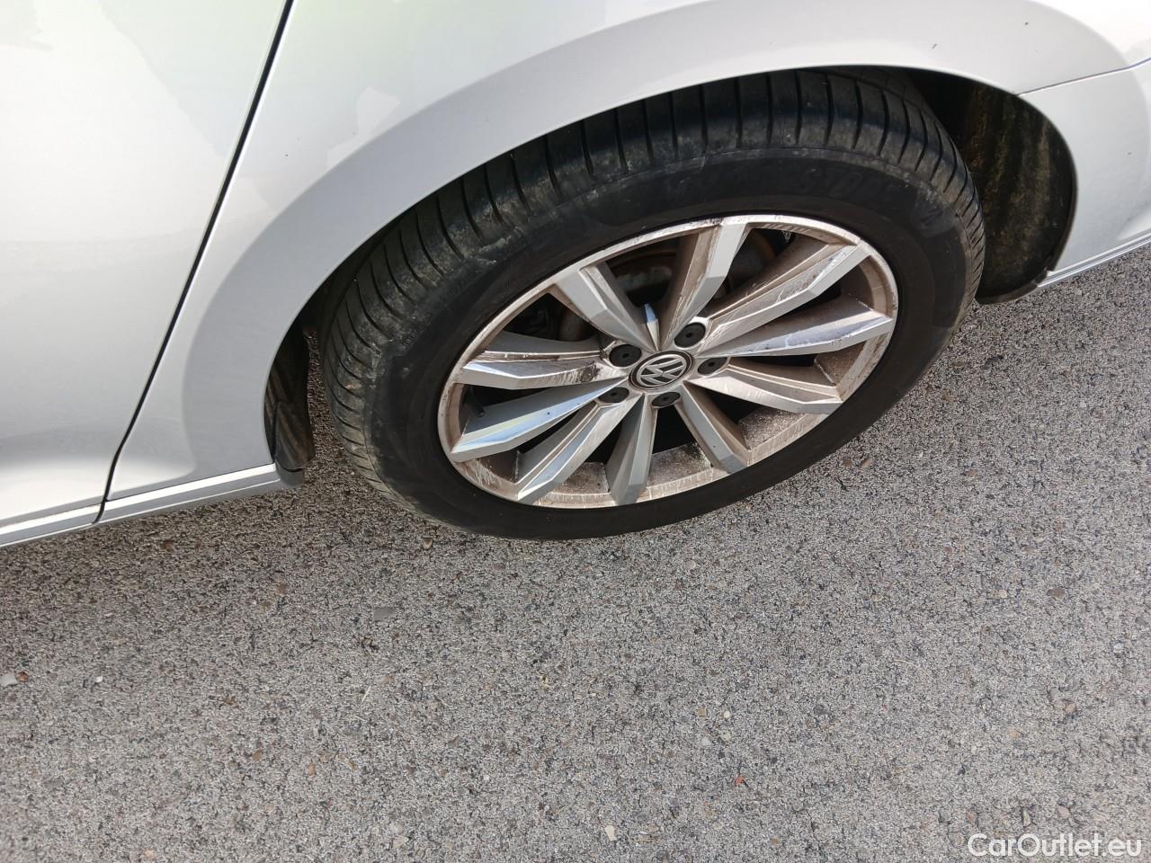  Volkswagen  Passat  Variant Advance BMT 2.0 TDI #13