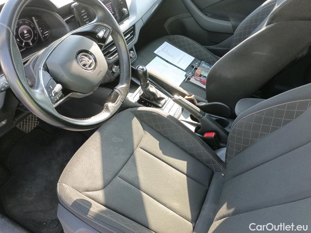  Skoda  KAMIQ SKODA  1.0 TSI 81kW (110CV) DSG Ambition #12
