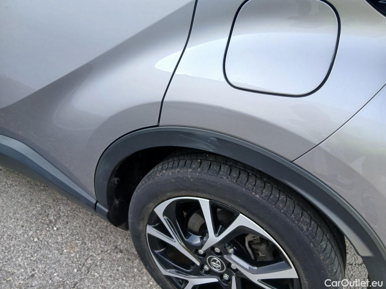  Toyota  C-HR TOYOTA  / 2016 / 5P / todoterreno 1.8 125H Advance (CX) #15