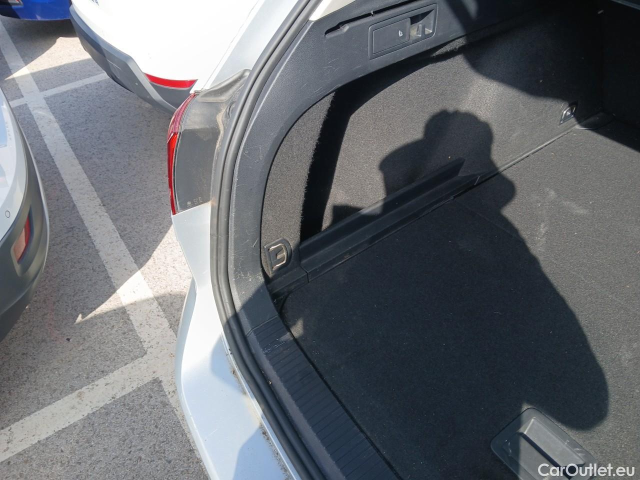  Volkswagen  Passat  Variant Advance BMT 2.0 TDI #2