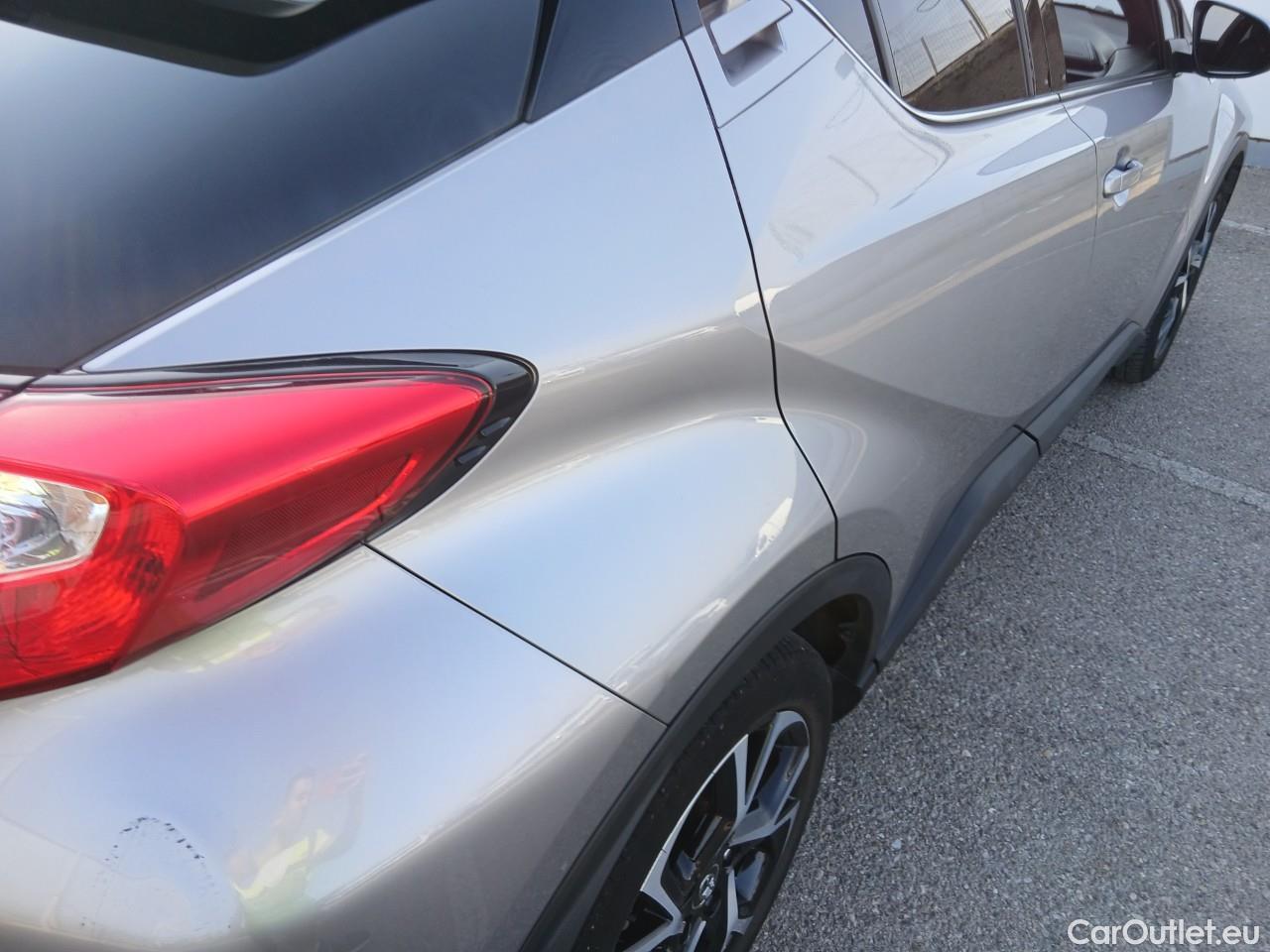  Toyota  C-HR TOYOTA  / 2016 / 5P / todoterreno 1.8 125H Advance (CX) #25