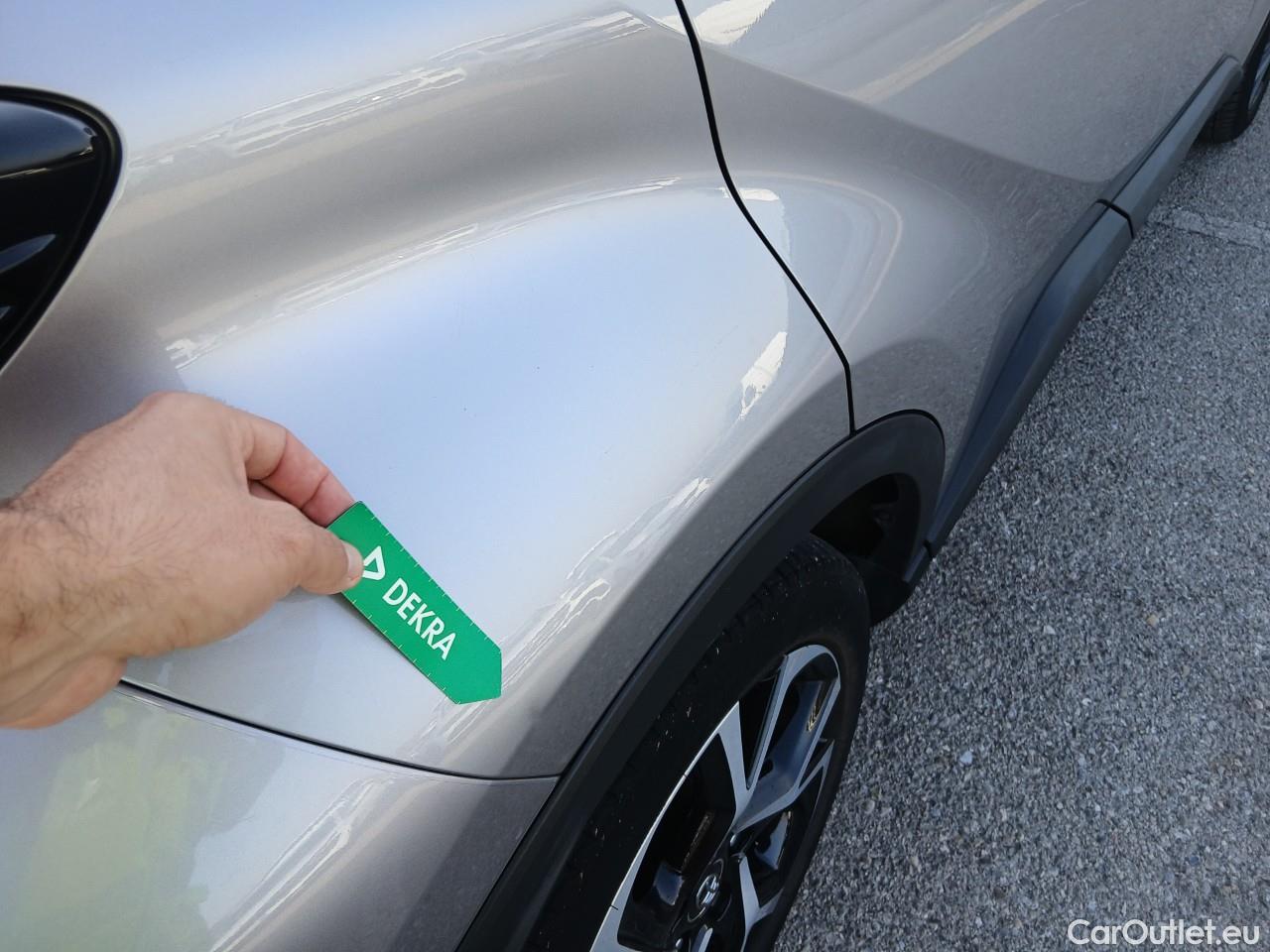  Toyota  C-HR TOYOTA  / 2016 / 5P / todoterreno 1.8 125H Advance (CX) #24