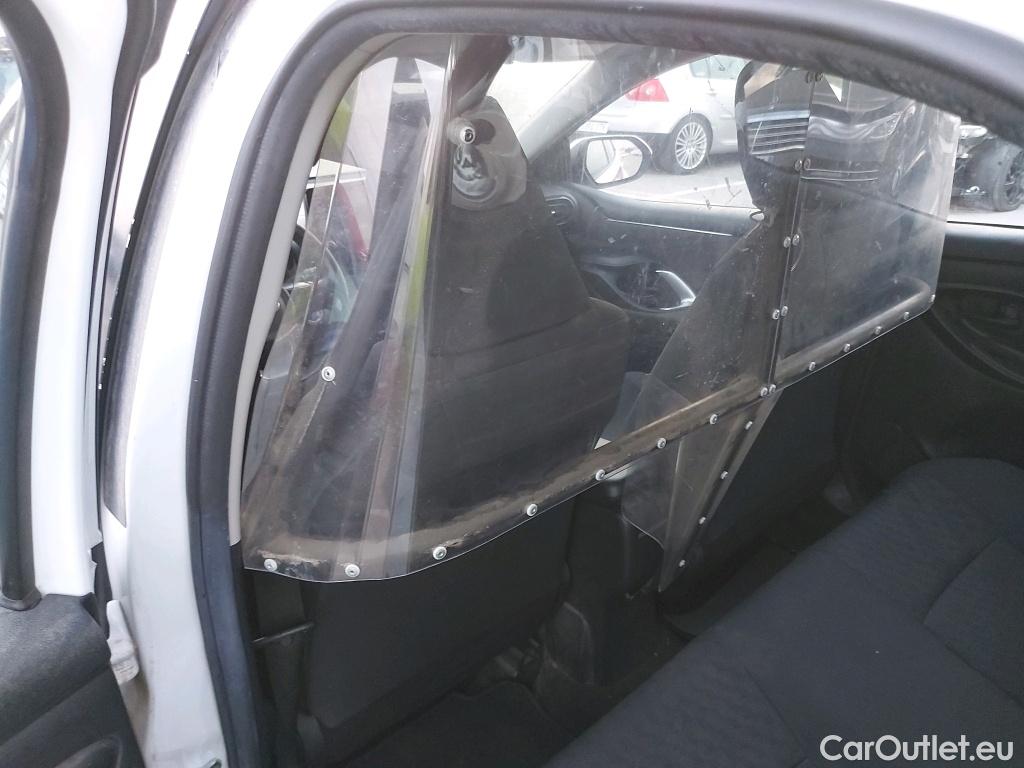  Toyota  Yaris TOYOTA  / 2020 / 5P / berlina con portón 1.5 120H Active Tech #69