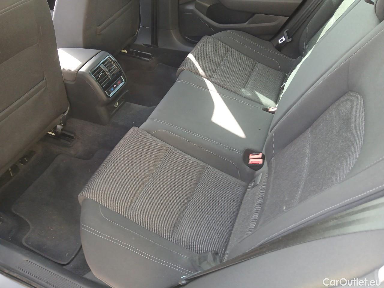  Volkswagen  Passat  Variant Advance BMT 2.0 TDI #9