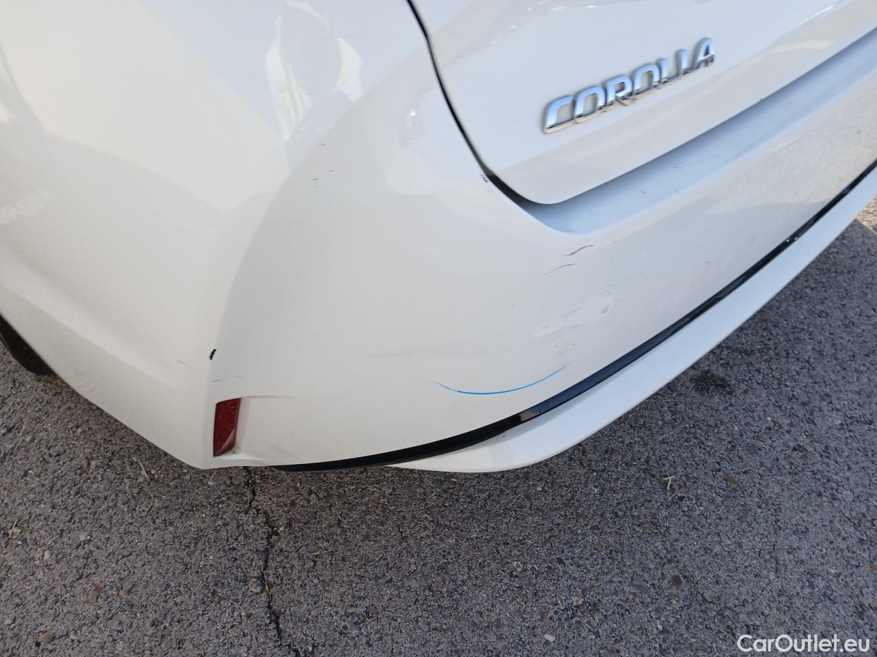  Toyota  Corolla TOYOTA  / 2019 / 5P / familiar 1.8 125H ACTIVE TECH E-CVT TOU SPORT #18