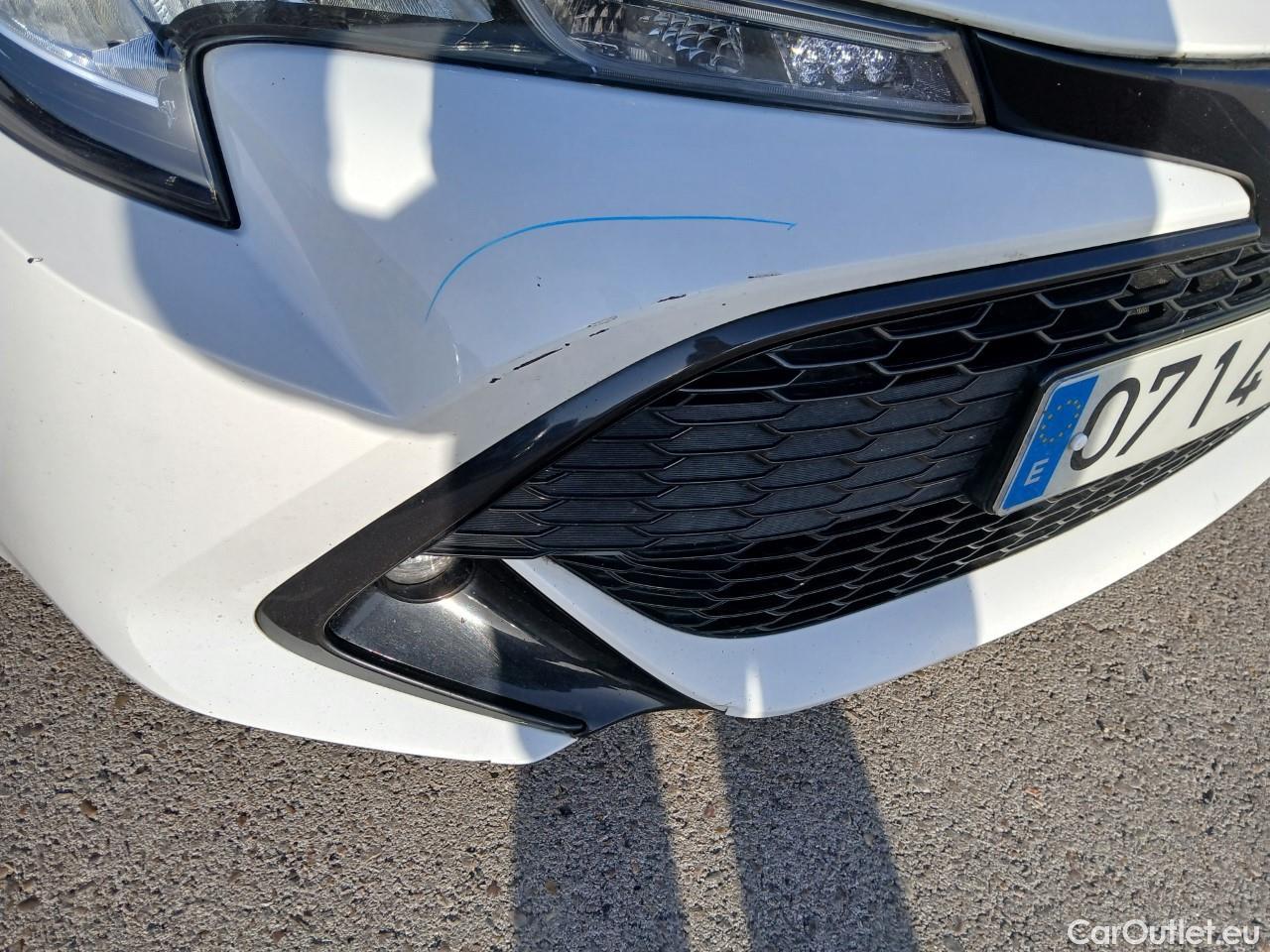  Toyota  Corolla TOYOTA  / 2019 / 5P / familiar 1.8 125H ACTIVE TECH E-CVT TOU SPORT #4