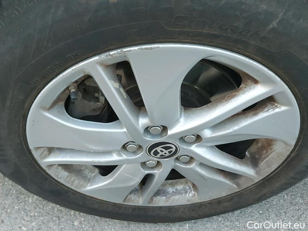  Toyota  Yaris TOYOTA  / 2020 / 5P / berlina con portón 1.5 120H Active Tech #44
