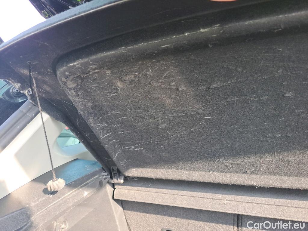  Volkswagen  Tiguan  Life 2.0 TDI 150CV AT7 E6d #9