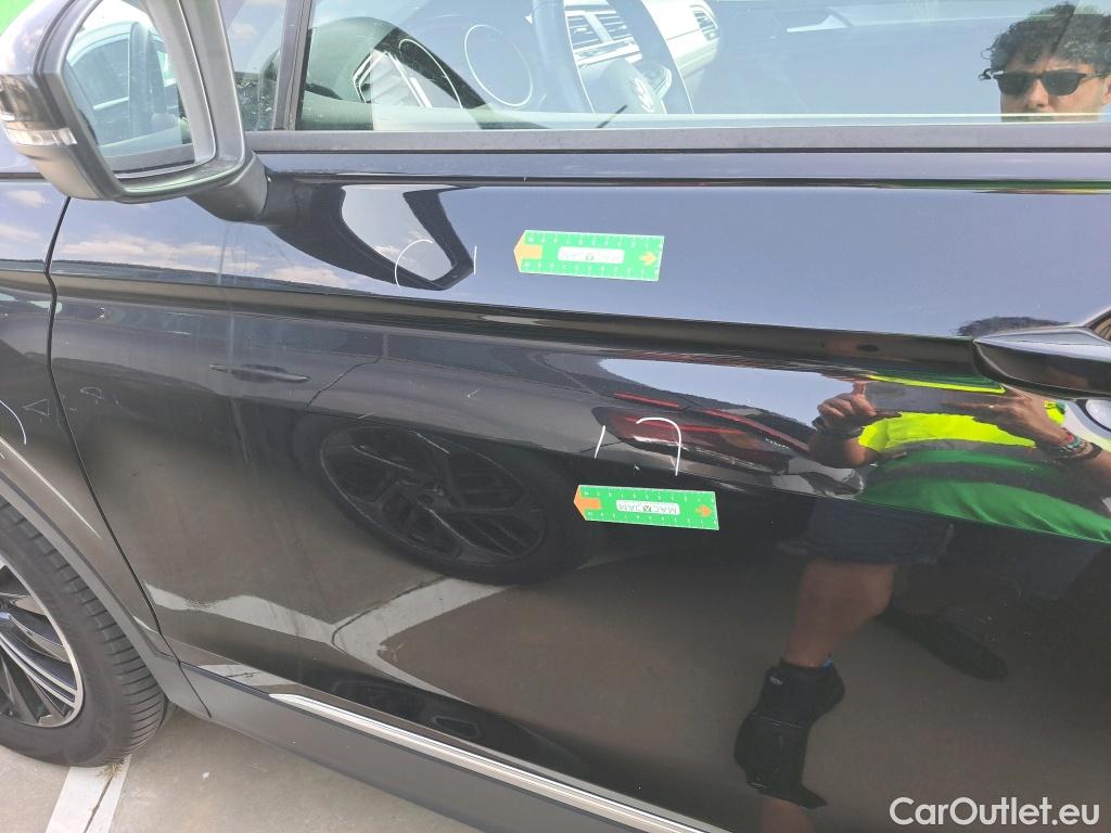  Volkswagen  Tiguan  Life 2.0 TDI 150CV AT7 E6d #18