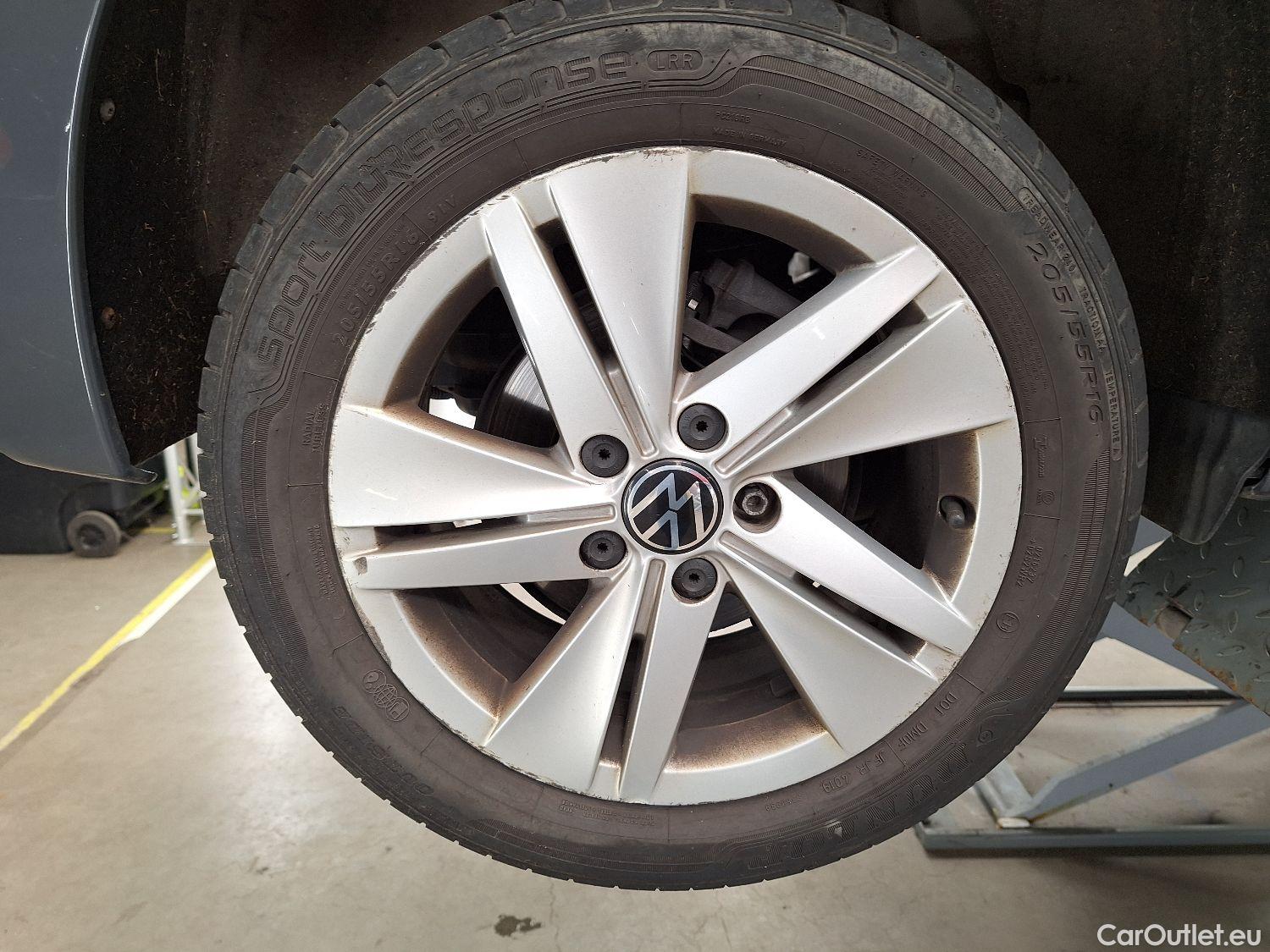  Volkswagen  Golf  VW, VIII '20, Volkswagen VIII 2.0 TDI 85kW Life 5d #4