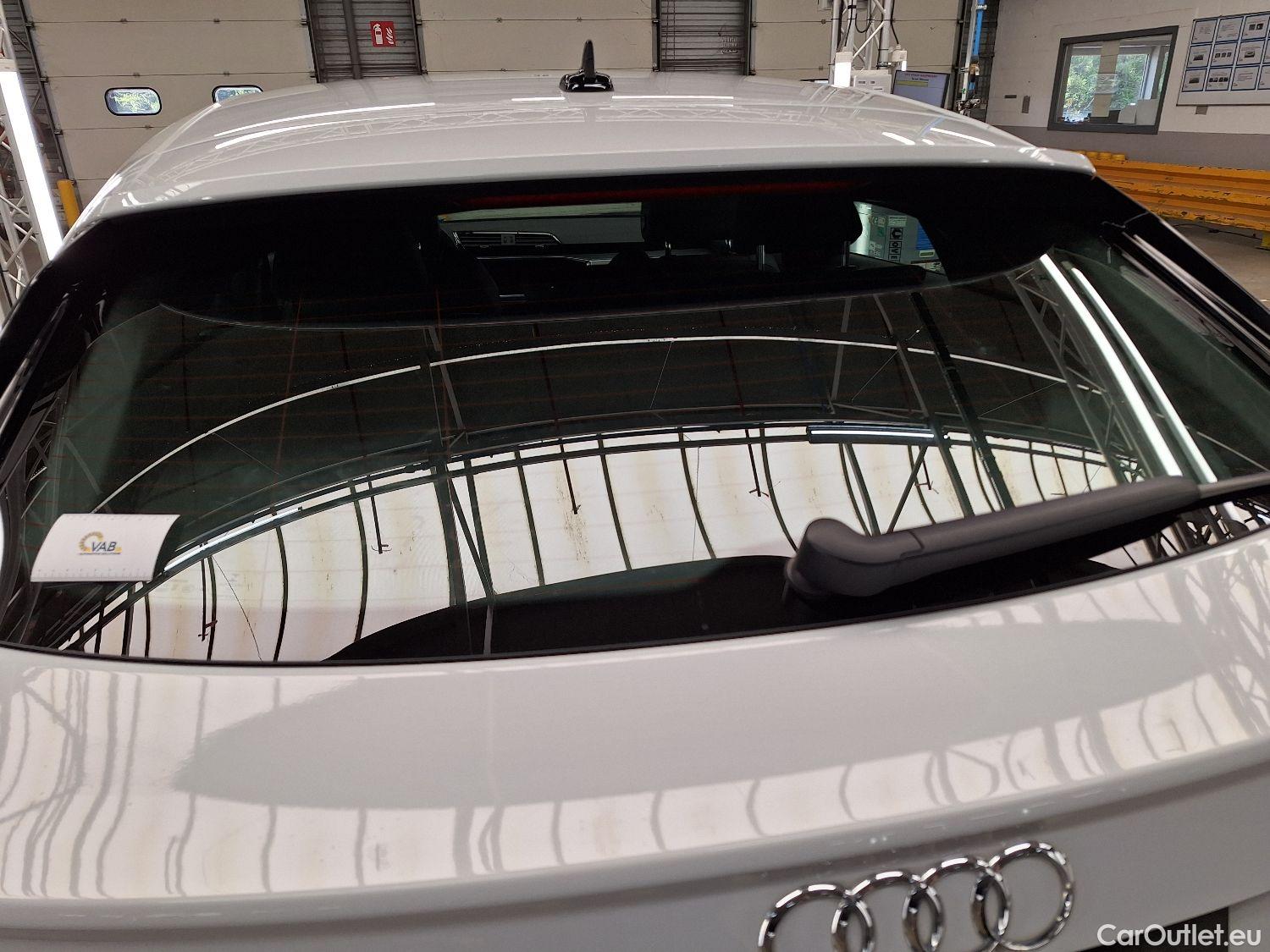  Audi  Q3 Audi,  SB '19, Audi  Sportback 35 TDI S tronic S Line Business  #21