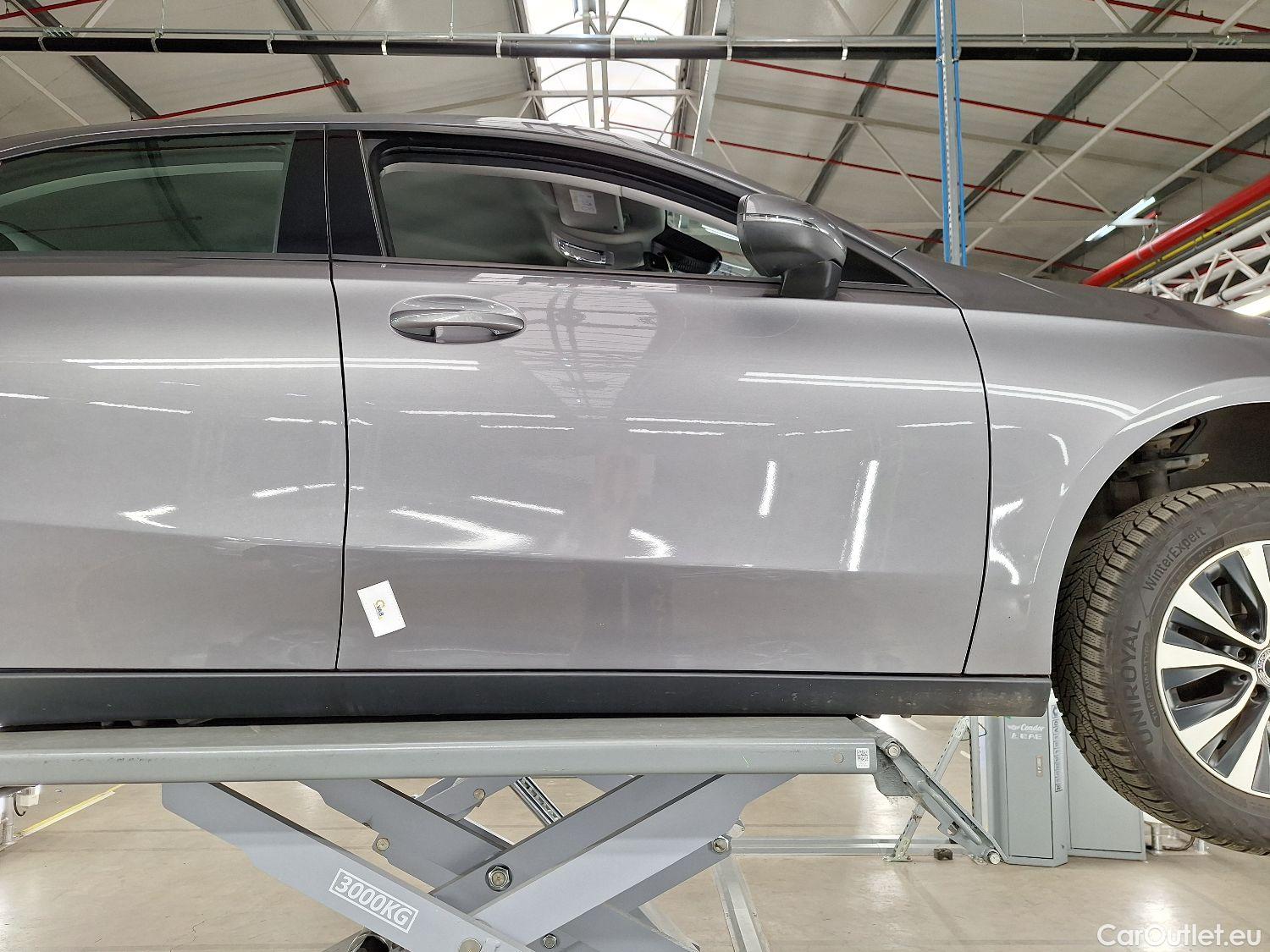  Mercedes  A-Klasse Mercedes, A-Class Berline '18, Mercedes-Benz  Limousine A 180d Business S #6
