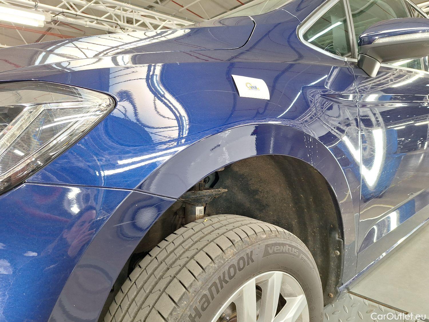  Volkswagen  Touran VW,  '15, Volkswagen  1.6 TDi Highline 5d #46