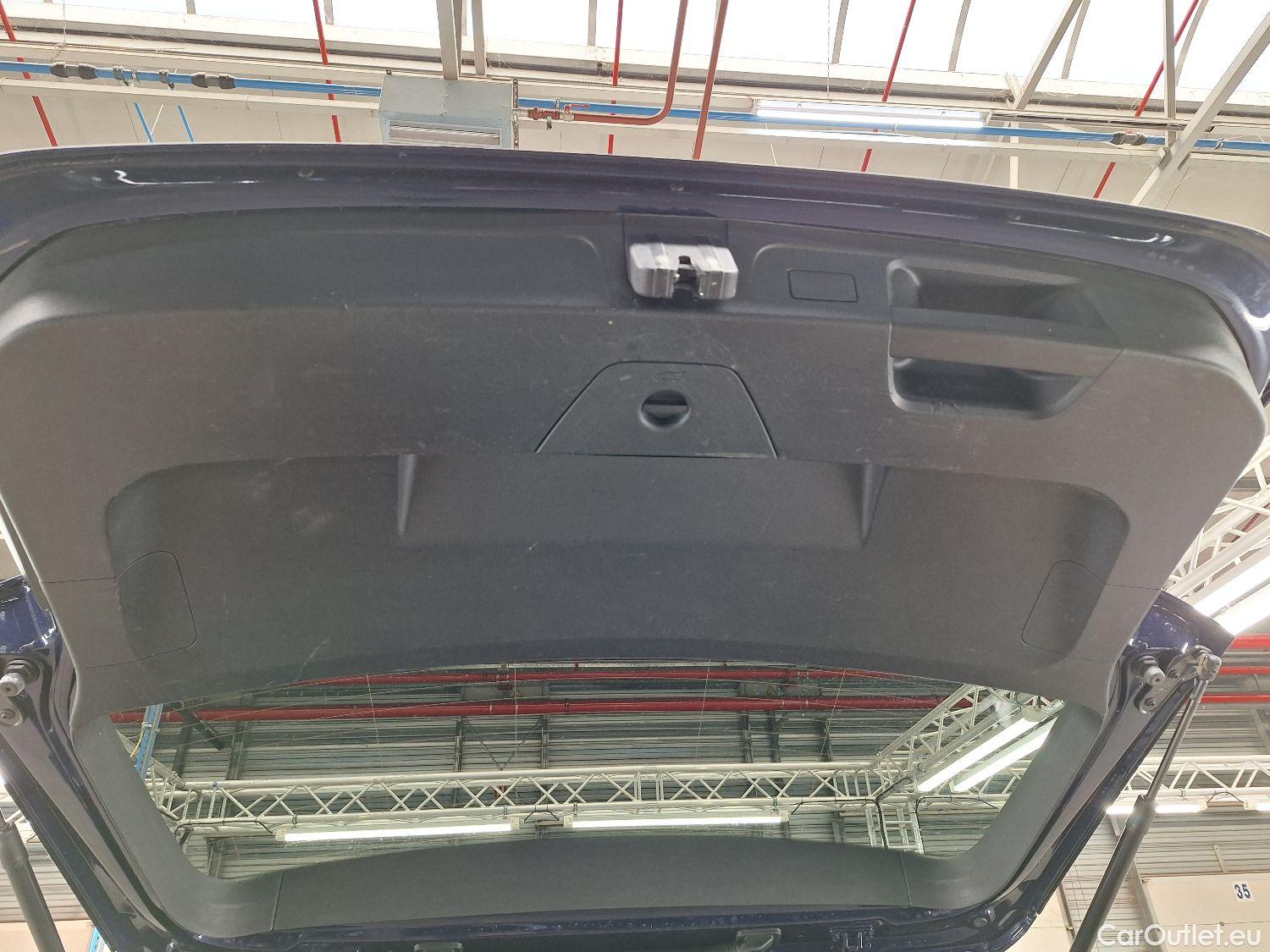  Volkswagen  Touran VW,  '15, Volkswagen  1.6 TDi Highline 5d #68