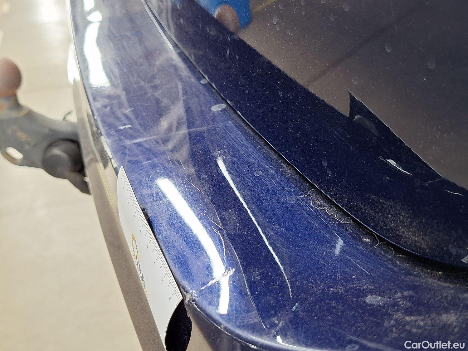  Volkswagen  Touran VW,  '15, Volkswagen  1.6 TDi Highline 5d #21