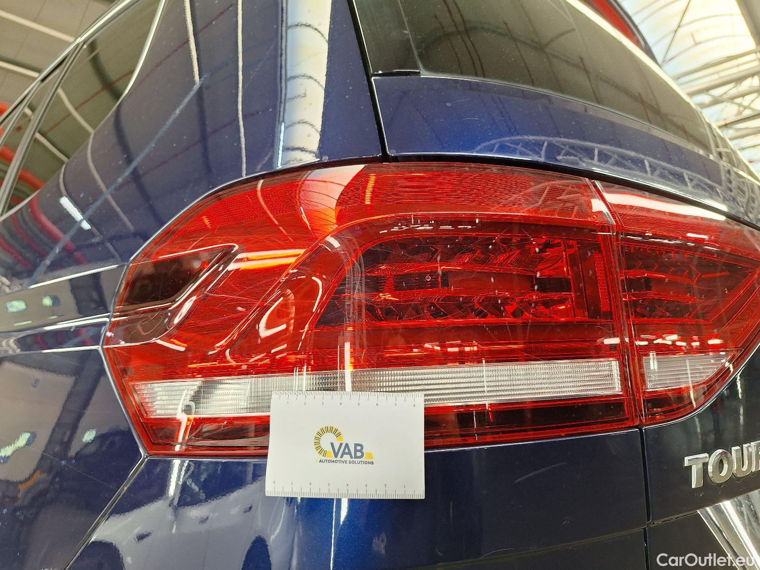  Volkswagen  Touran VW,  '15, Volkswagen  1.6 TDi Highline 5d #28