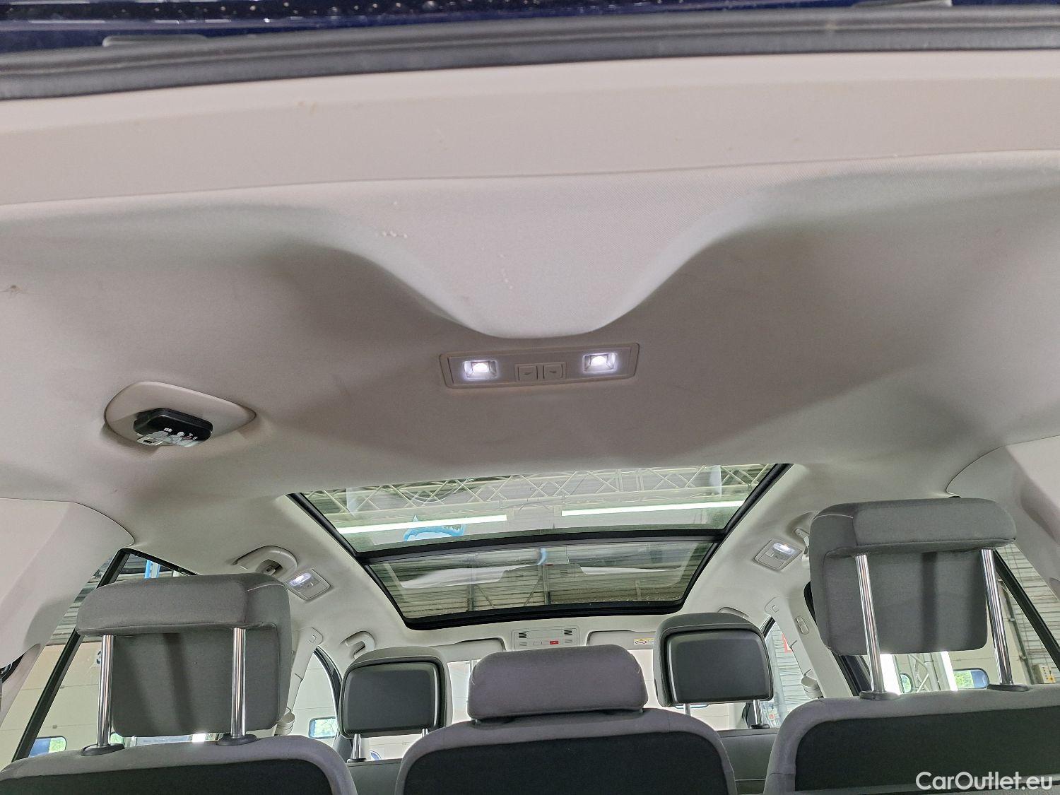  Volkswagen  Touran VW,  '15, Volkswagen  1.6 TDi Highline 5d #66