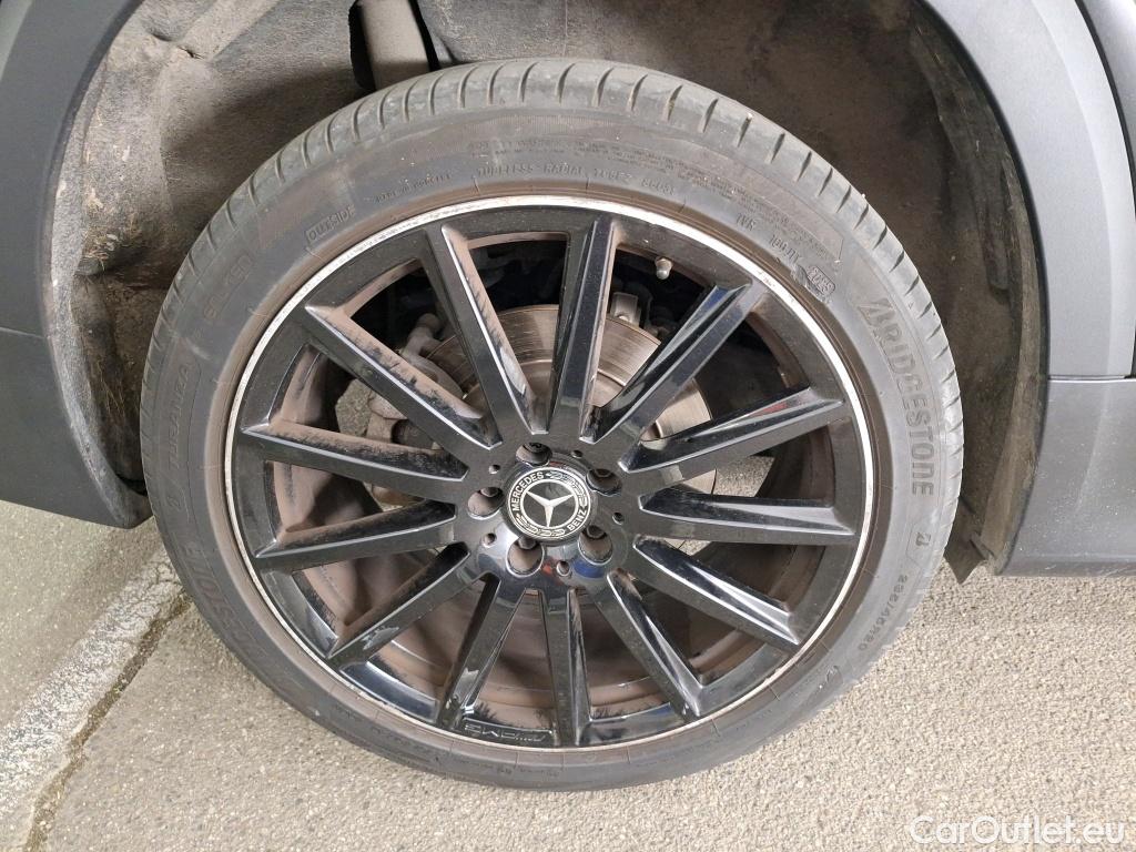  Mercedes  GLB MERCEDES-BENZ  / 2019 / 5P / SUV  220 d AMG Line 4Matic #12