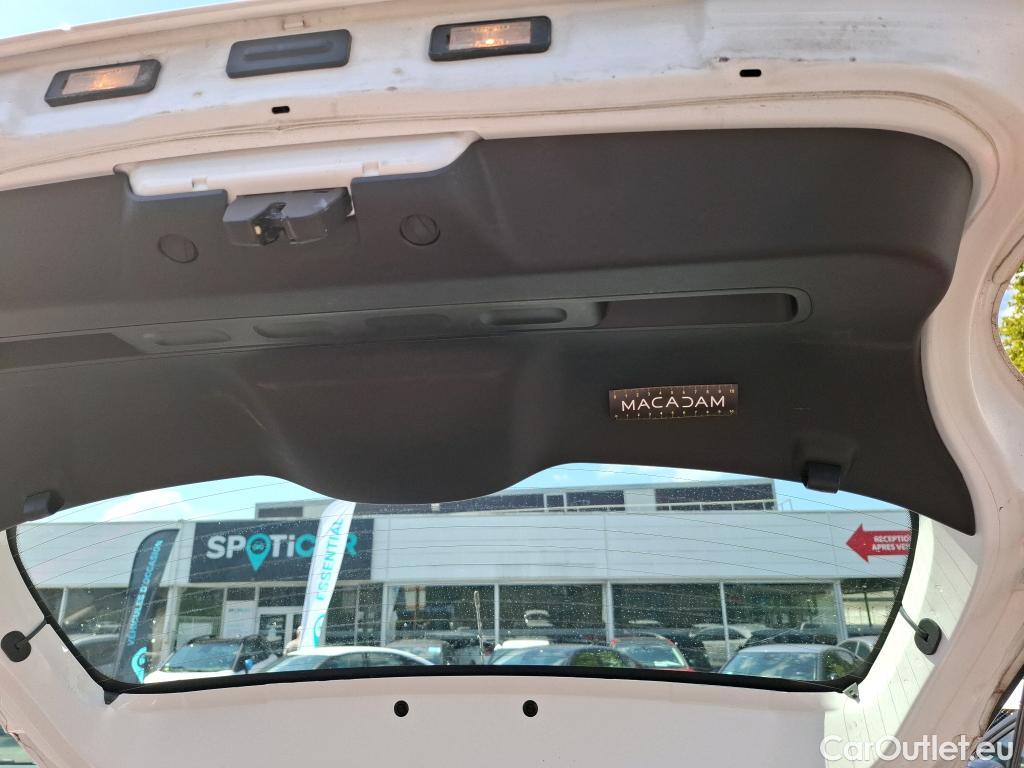  Citroen  C3 CITROEN  / 2016 / 5P / Berline PureTech 82 S&S BVM Feel Business #14