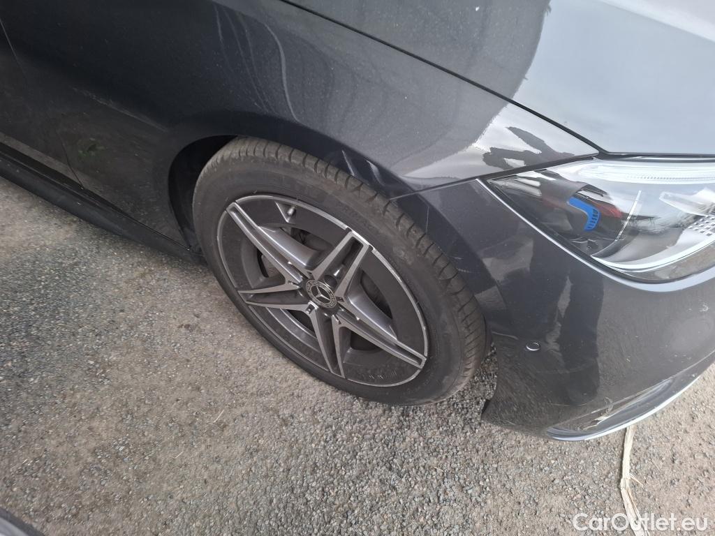  Mercedes  C-Klasse MERCEDES-BENZ Classe C Berline / 2021 / 4P / Berline C 200 d AMG Line #13