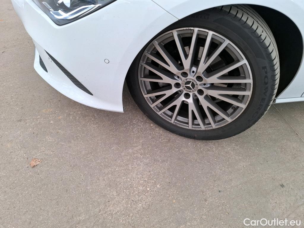  Mercedes  CLA-Klasse MERCEDES-BENZ CLA Coupe / 2019 / 4P / Coupé CLA 200 d Business Line BA8 #3