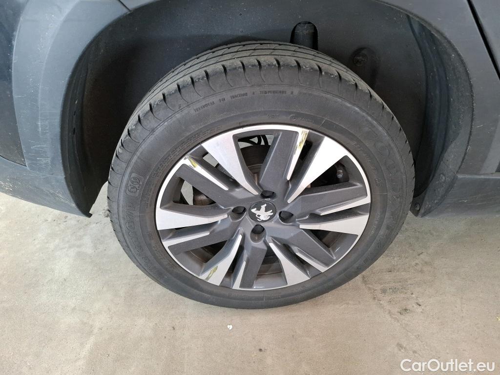  Peugeot  2008  Allure Business 1.2 PureTech 110CV BVM5 E6 #23