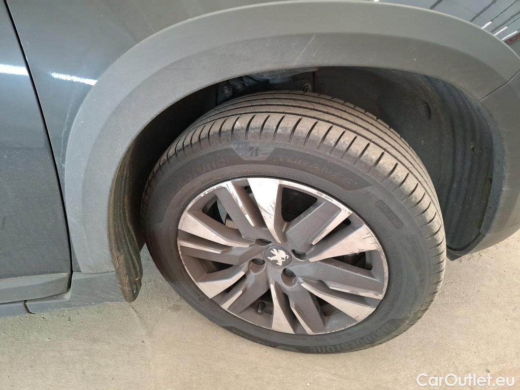  Peugeot  2008  Allure Business 1.2 PureTech 110CV BVM5 E6 #9