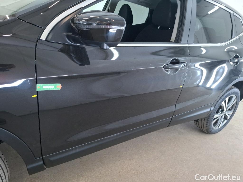  Nissan  Qashqai NISSAN  / 2017 / 5P / Crossover 1.3 DIG-T 140 N-Connecta #1