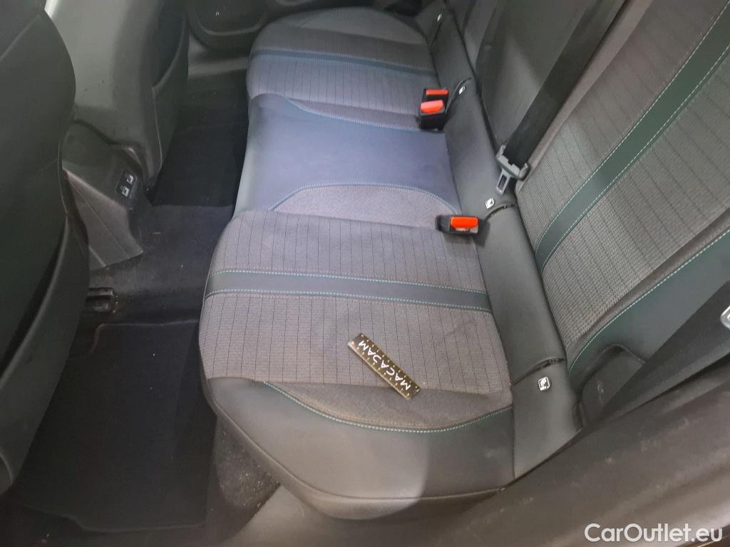  Peugeot  2008  Allure Business 1.2 PureTech 130CV BVA8 E6d #17