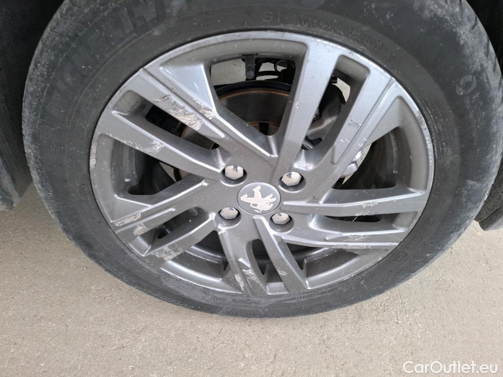  Peugeot  208  Active Business 1.2 PureTech 100CV BVM6 E6d #19
