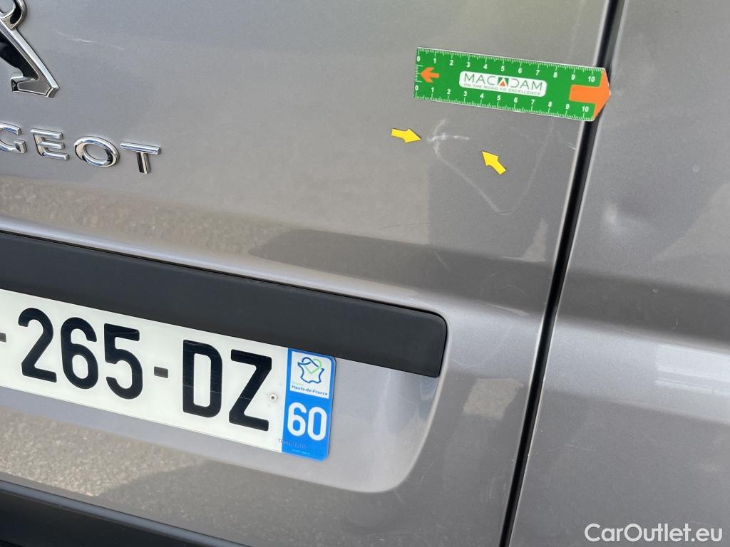  Peugeot  Boxer PEUGEOT  / 2014 / 4P / Combi BlueHDi 140 S&S 333 L2H2 ACTIVE #18
