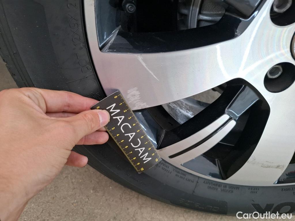  Renault  Captur  Business 0.9 TCe 90CV BVM5 E6 #17
