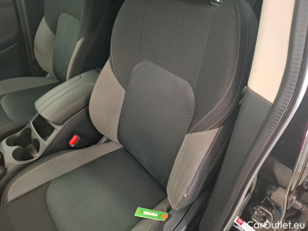  Nissan  Qashqai NISSAN  / 2017 / 5P / Crossover 1.3 DIG-T 140 N-Connecta #9