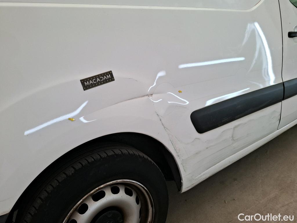  Citroen  Berlingo  Fourgon Club L1 (Court) 1.6 BlueHDi 100CV BVA6 E6 #12