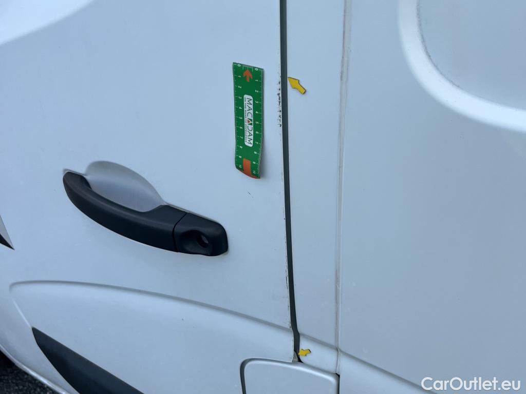  Renault  Master  Fourgon L2H2 3 3 Grand Confort dCi 135CV BVM6 E6dT #42