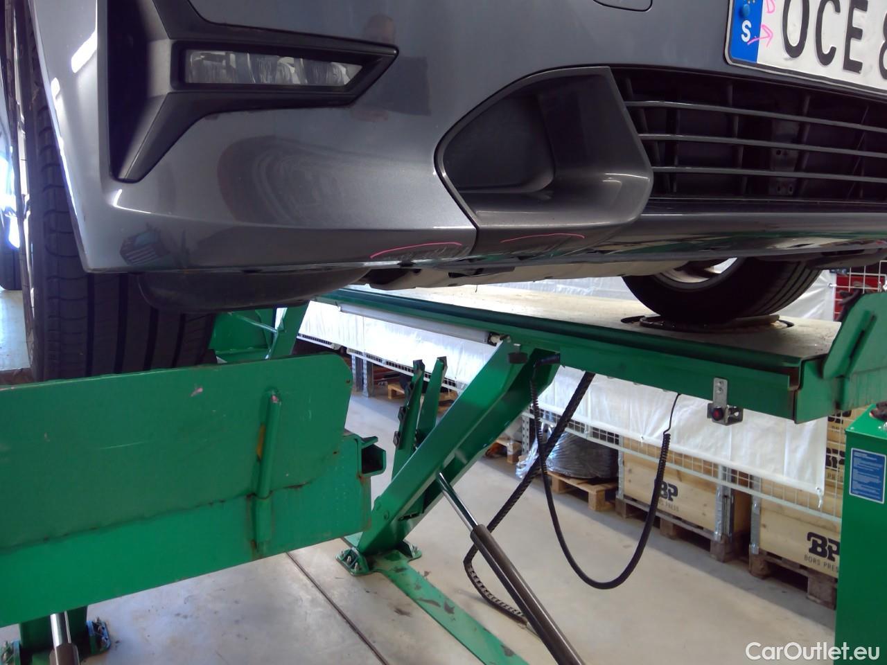  Bmw  Serie 3 320d Tour.xDr. Connect.Ed.Aut. #6