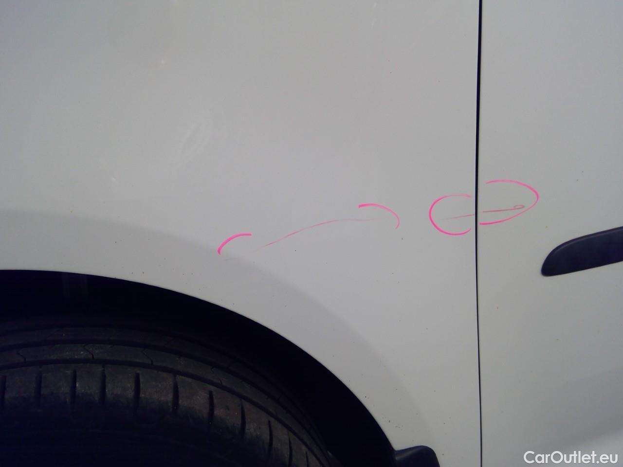  Volkswagen  Caddy  TDI 110 Maxi Aut. #13