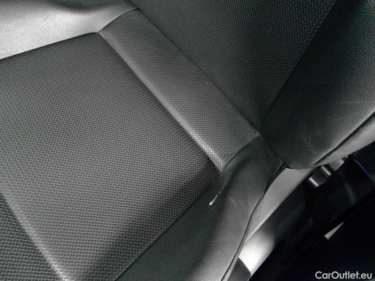  Volkswagen  Caddy  TDI 110 Maxi Aut. #20