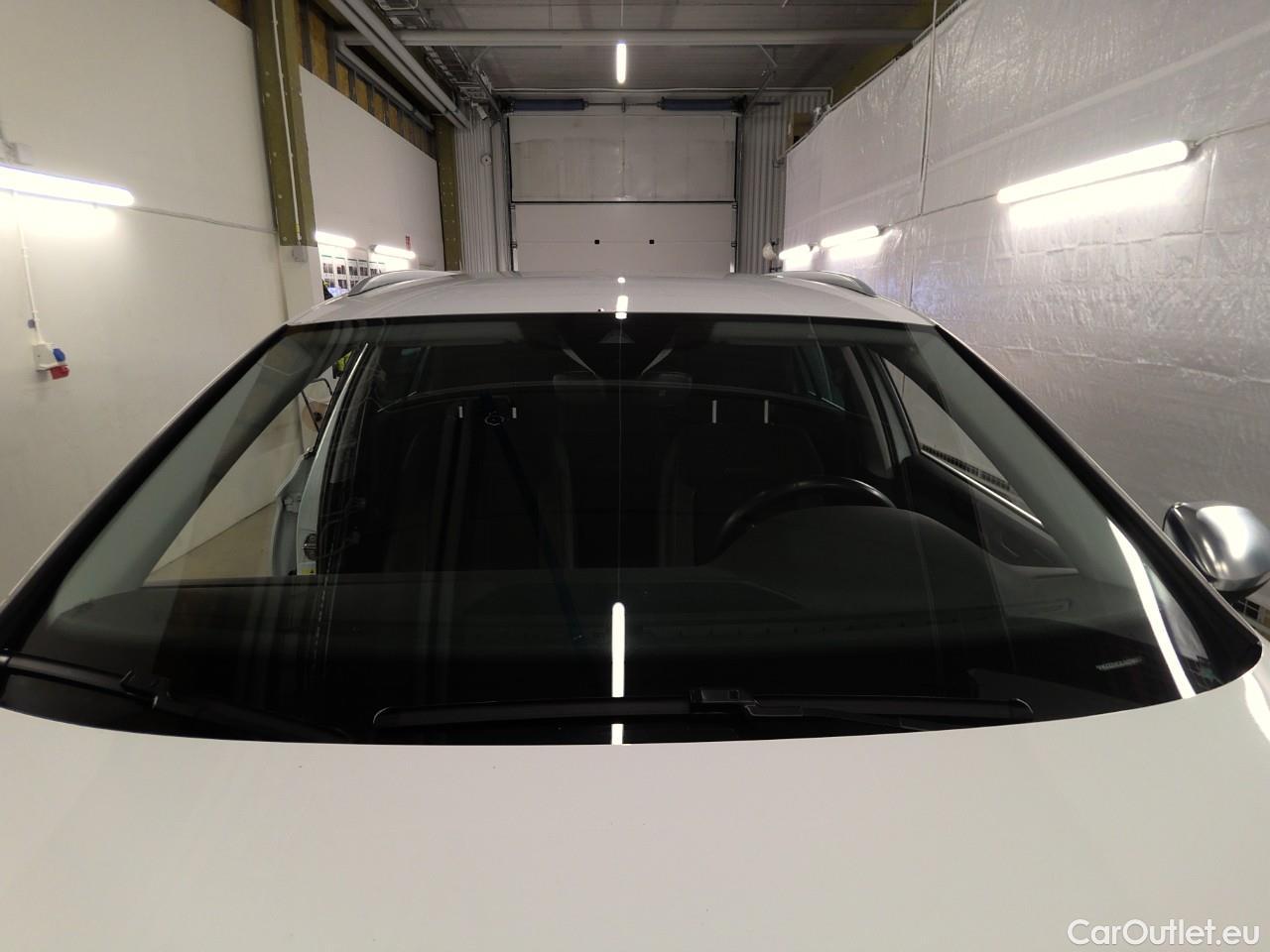  Volkswagen  Passat  All.TDI 190 4M Ex.E.Aut #16
