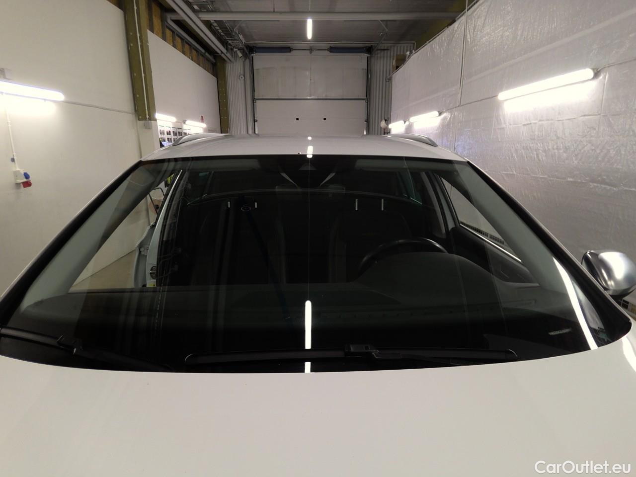  Volkswagen  Passat  All.TDI 190 4M Ex.E.Aut #17