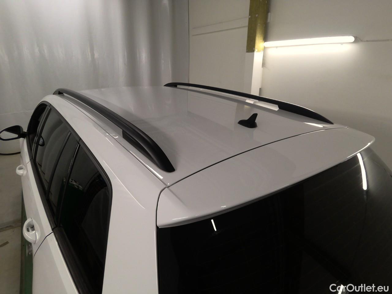  Volkswagen  Golf  Sp.Combi TSI 110 Aut. #26